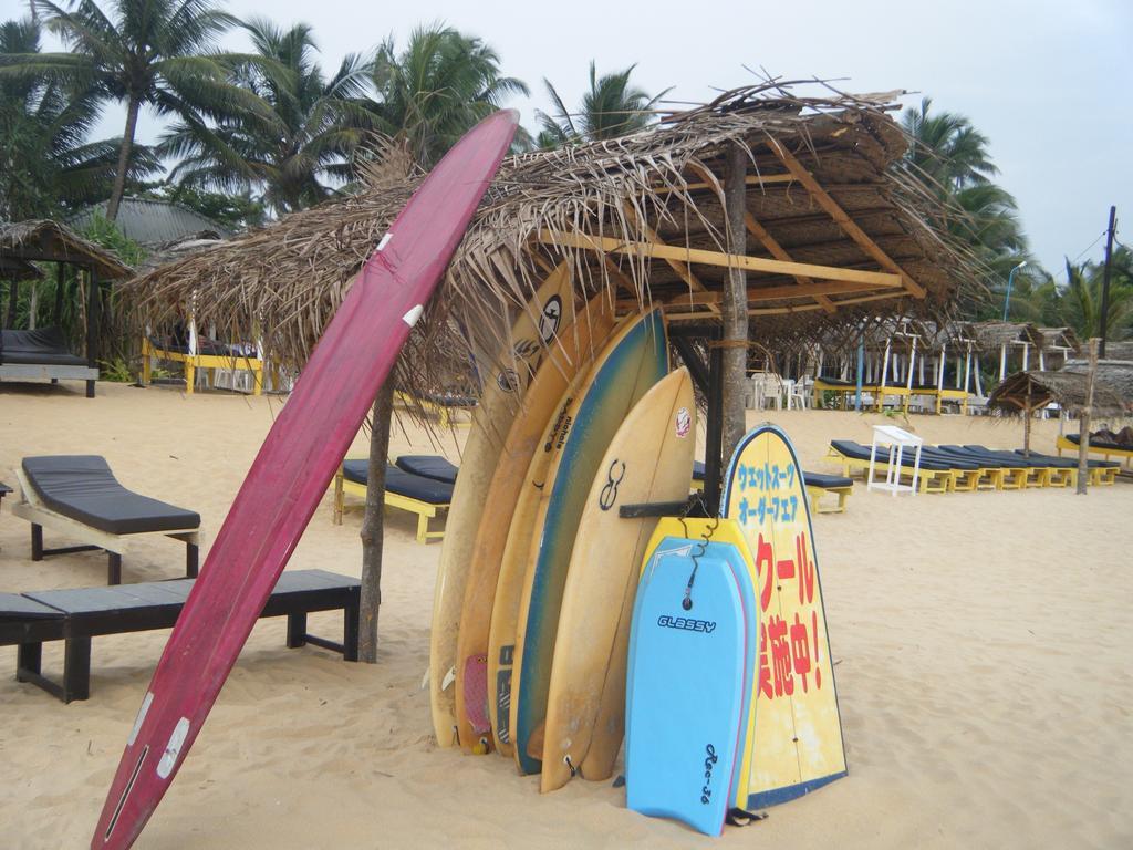 Long Beach Guest House Хиккадува Экстерьер фото