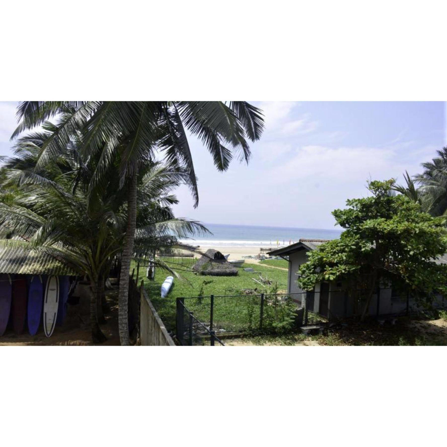 Long Beach Guest House Хиккадува Экстерьер фото