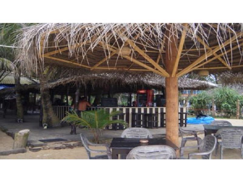 Long Beach Guest House Хиккадува Экстерьер фото